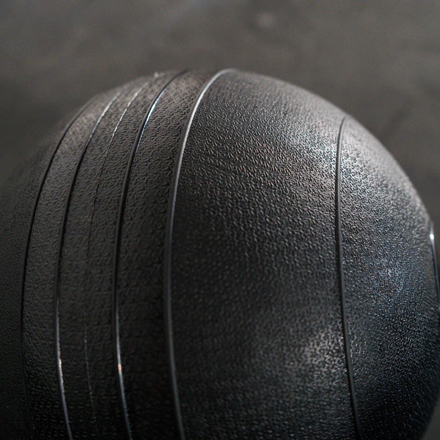 Scratch and Dent - 15 lb. Slam Ball Rubber - FINAL SALE - Image 3